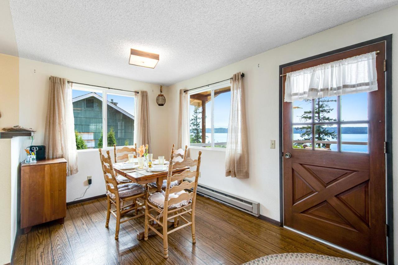 Sundown Memory Lane Cabin Camano Екстериор снимка
