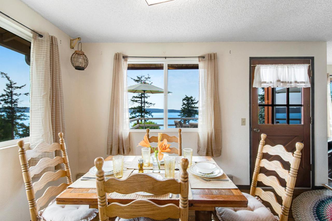 Sundown Memory Lane Cabin Camano Екстериор снимка