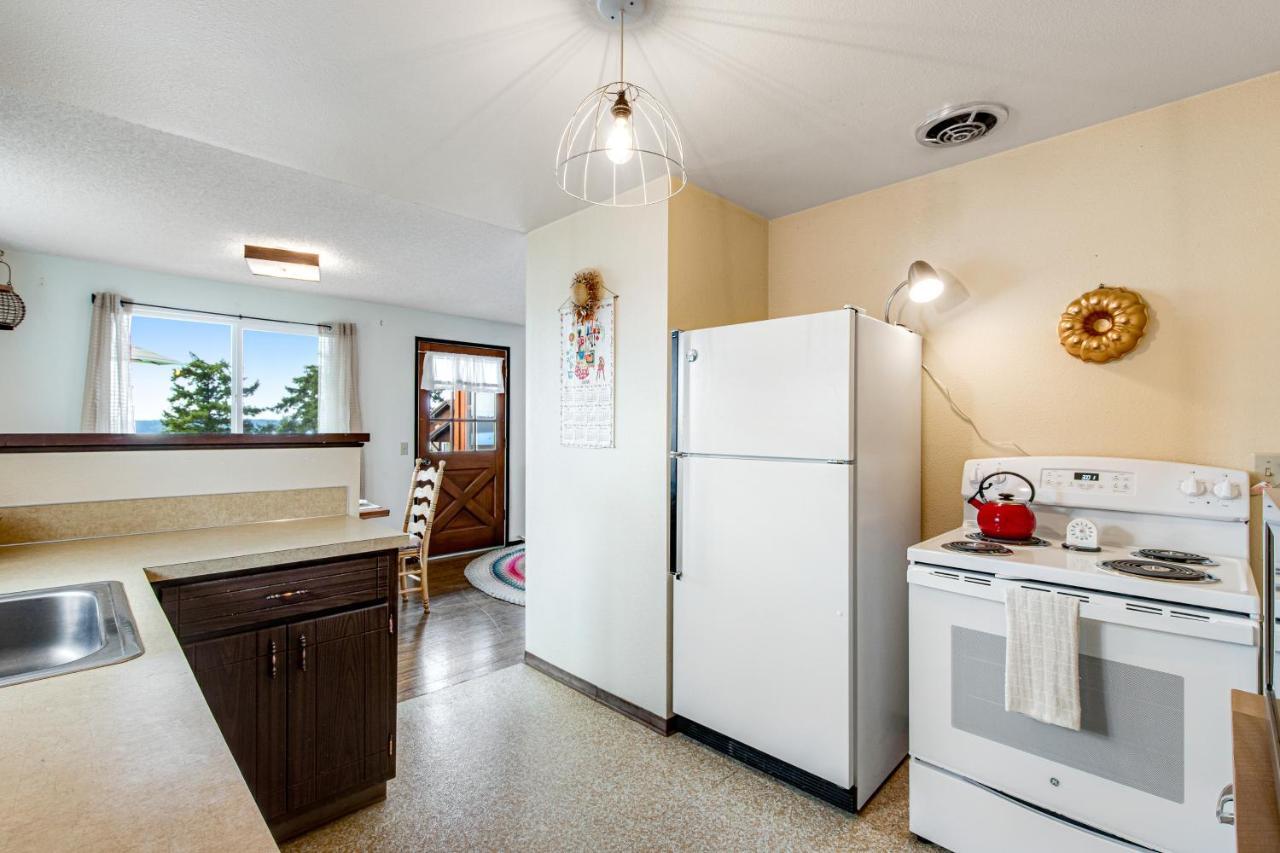 Sundown Memory Lane Cabin Camano Екстериор снимка